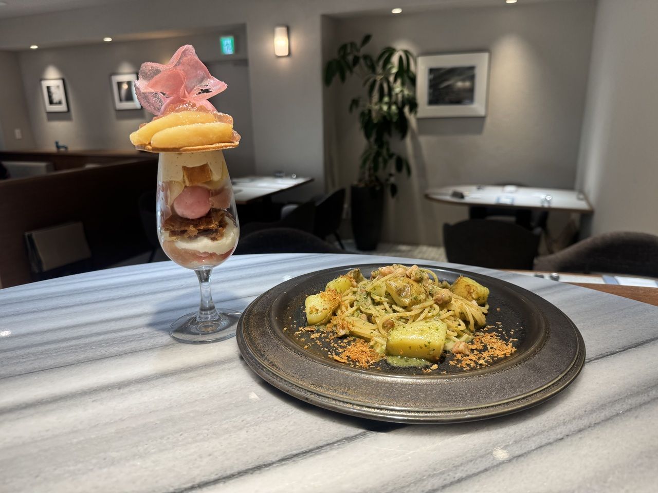 Set parfait dan separuh pasta