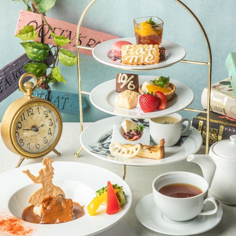 【イブニングハイティー】夕食感覚で優雅にアフタヌーンティーを堪能♪【カフェ2時間おかわり自由】