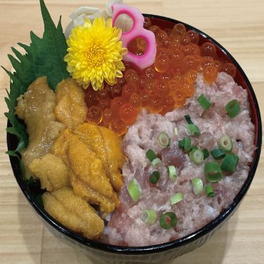 Three types of sea food bowl