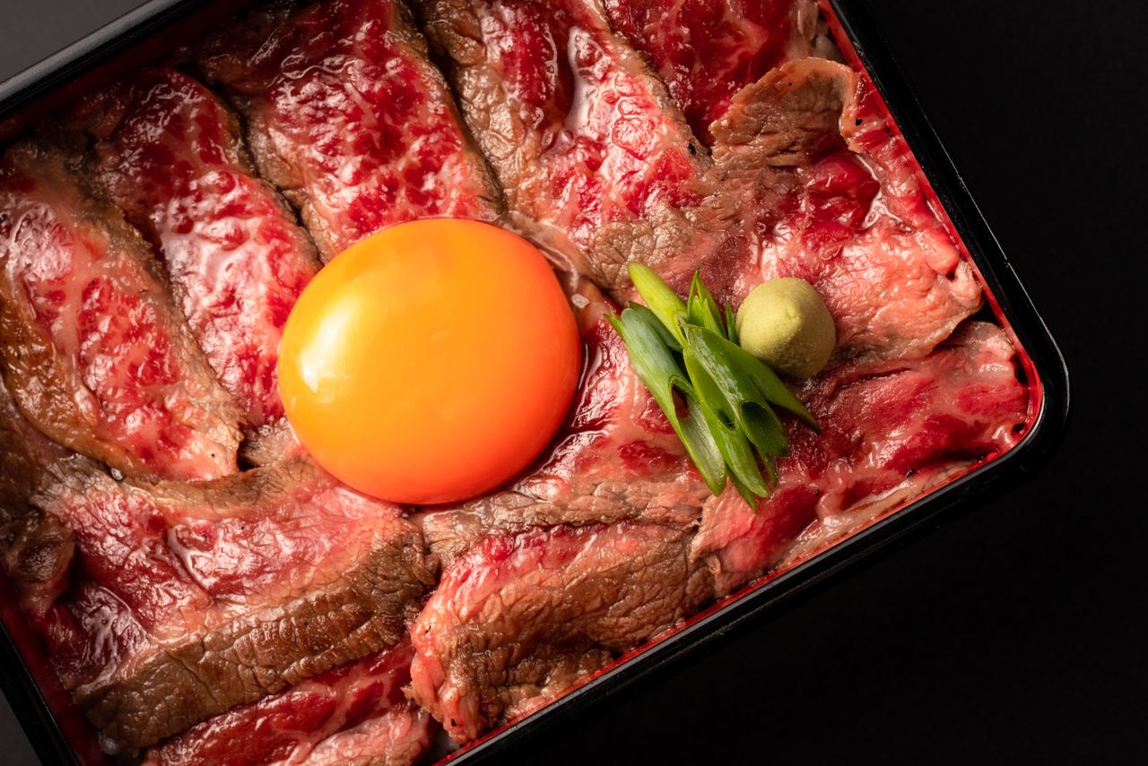 Zartschmelzende Reisschüssel mit Filetsteak