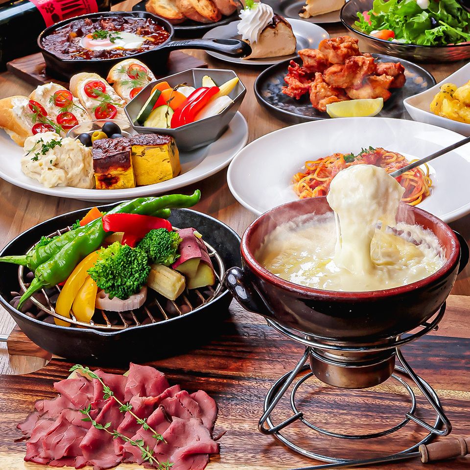 简便实惠：11道丰盛菜品，包含芝士烩饭、意面与烤嫩鸡 — ¥4,200（含无限畅饮）