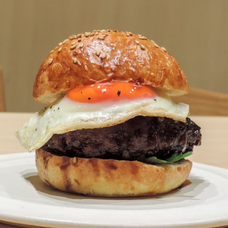 【9/10限定ランチ】和牛100%月見バーガーランチ