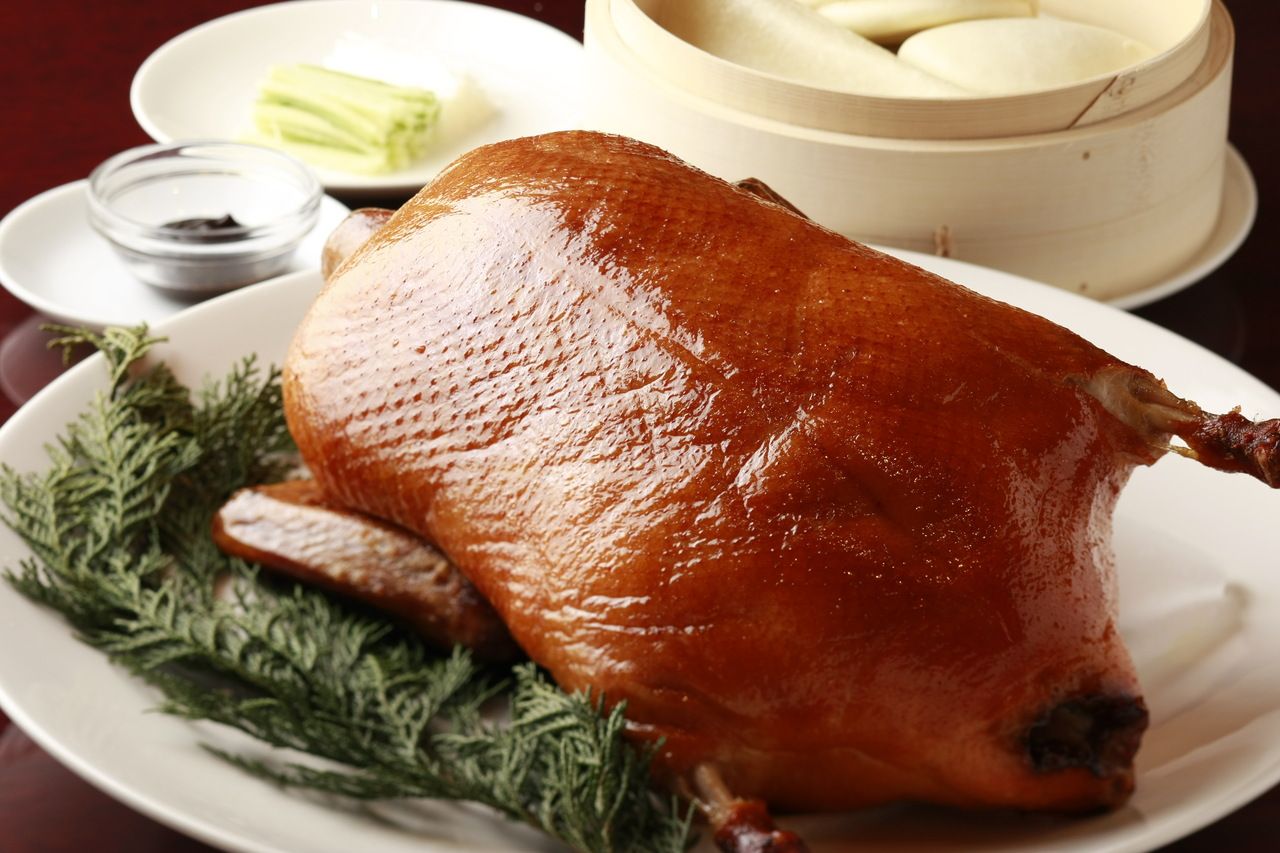 ◇個室確約◇【頤和園特別コース /平日ランチ限定】フカヒレ醤油煮込み・上海蟹味噌春巻・名物担々麺全6品　4,980円