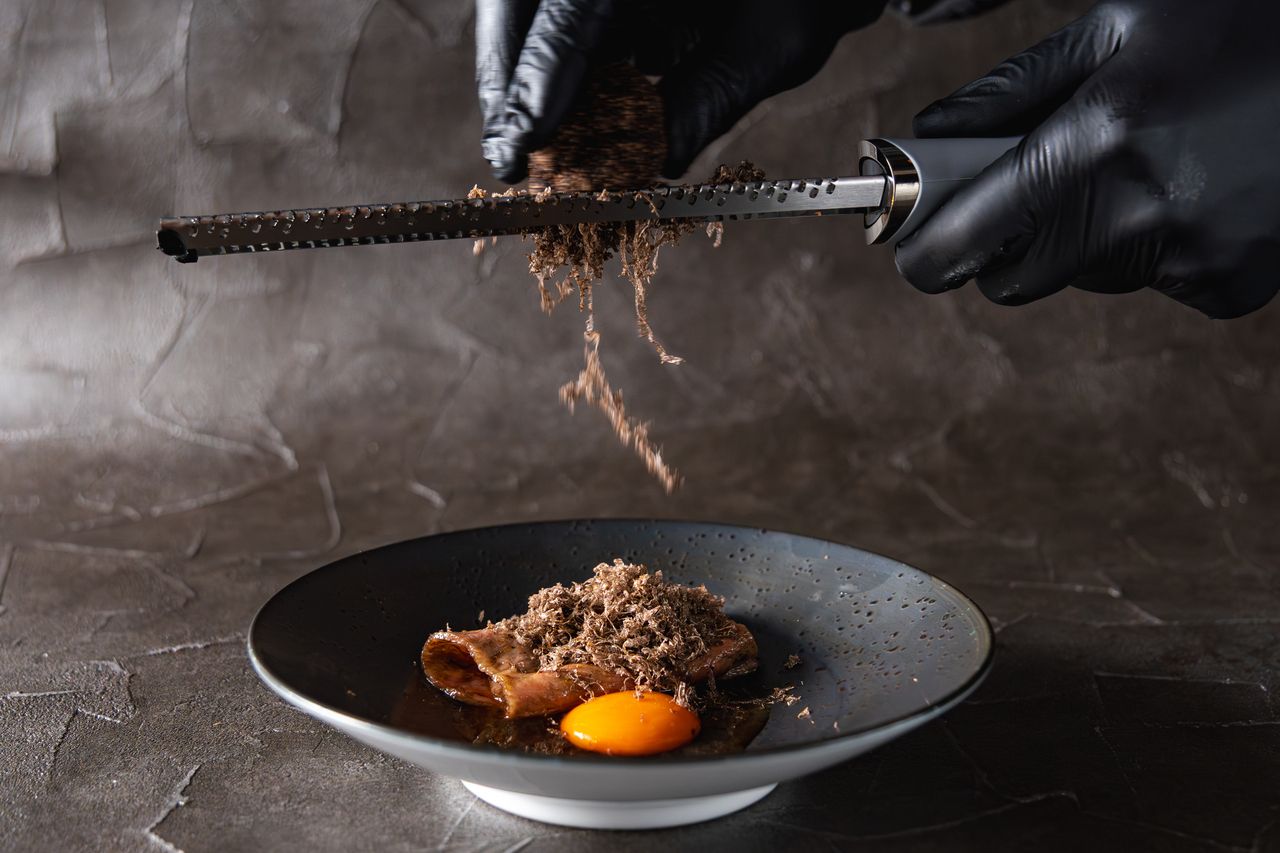 Miyazaki Wagyu Sirloin × Truffle “YAKISUKI” Premium Course