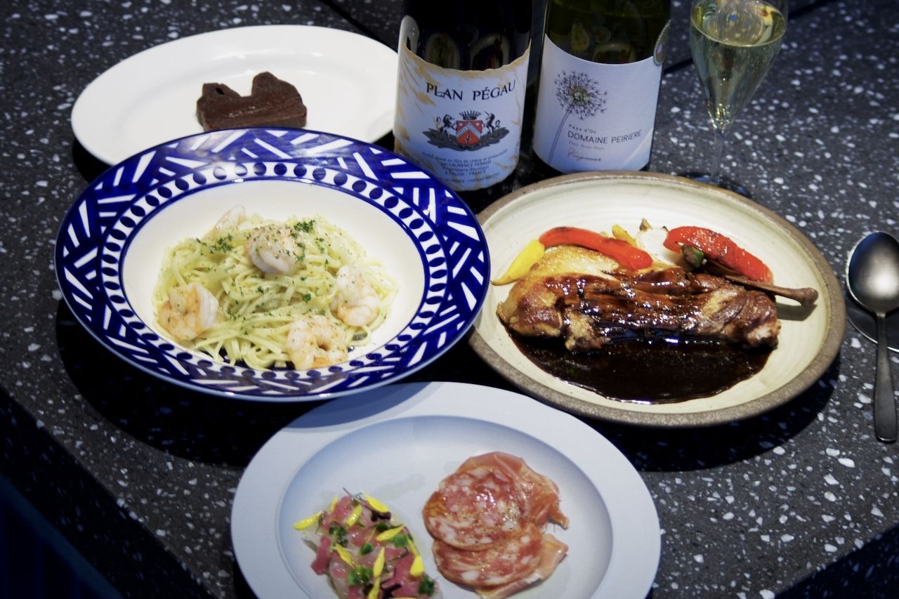 Counter only: 3,300 yen Dining Hall trial course (minimum 2 people)