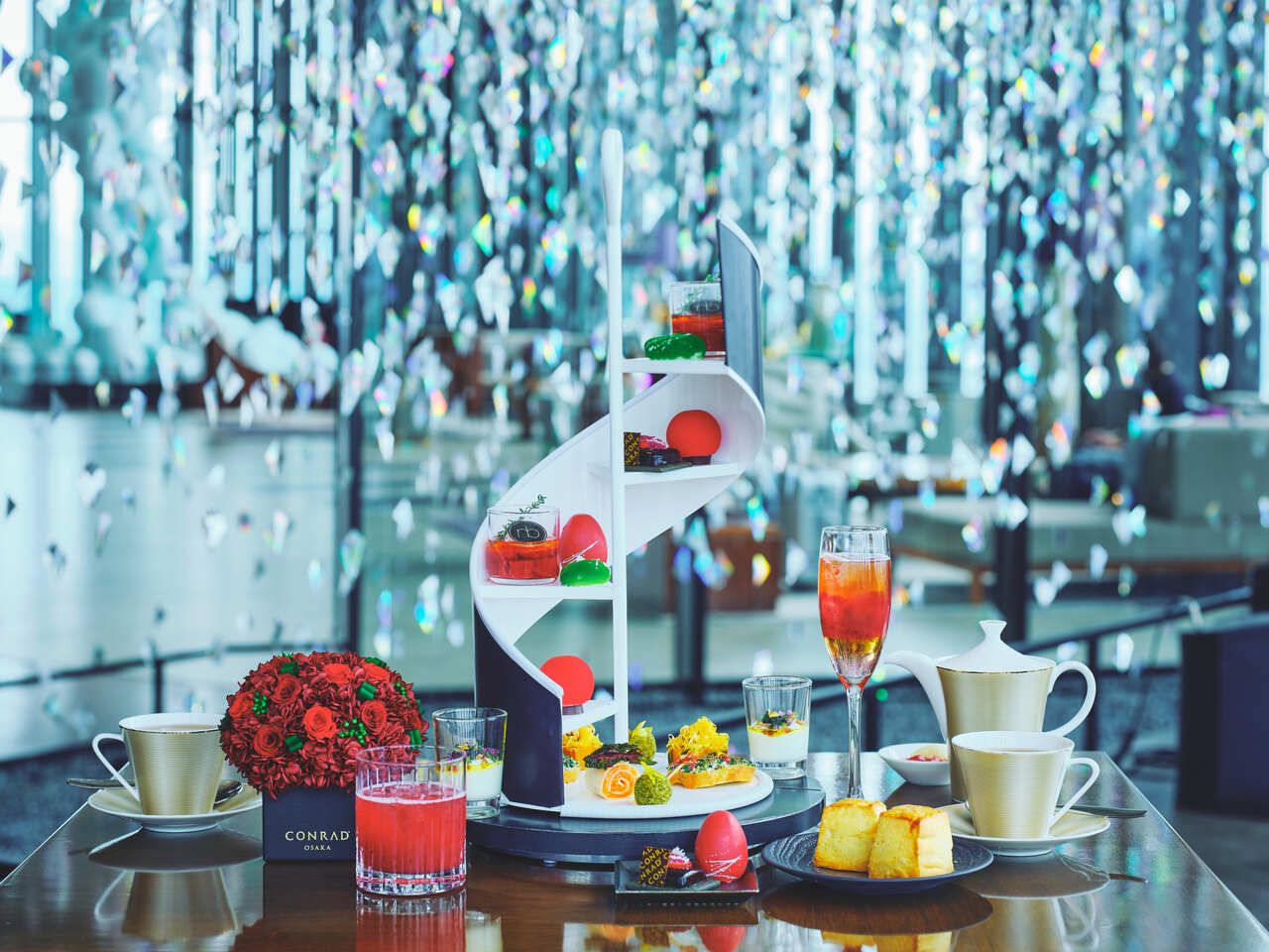 [Weekends and Holidays / 18% OFF WEB] Conrad Osaka x Nicolai Bergmann Flowers & Design "Blooms & Bites" Strawberry Afternoon Tea with Welcome Cocktail