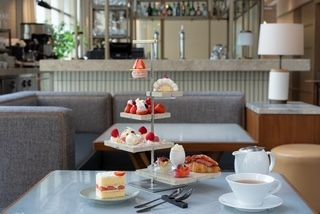 絲絨銀世界草莓下午茶