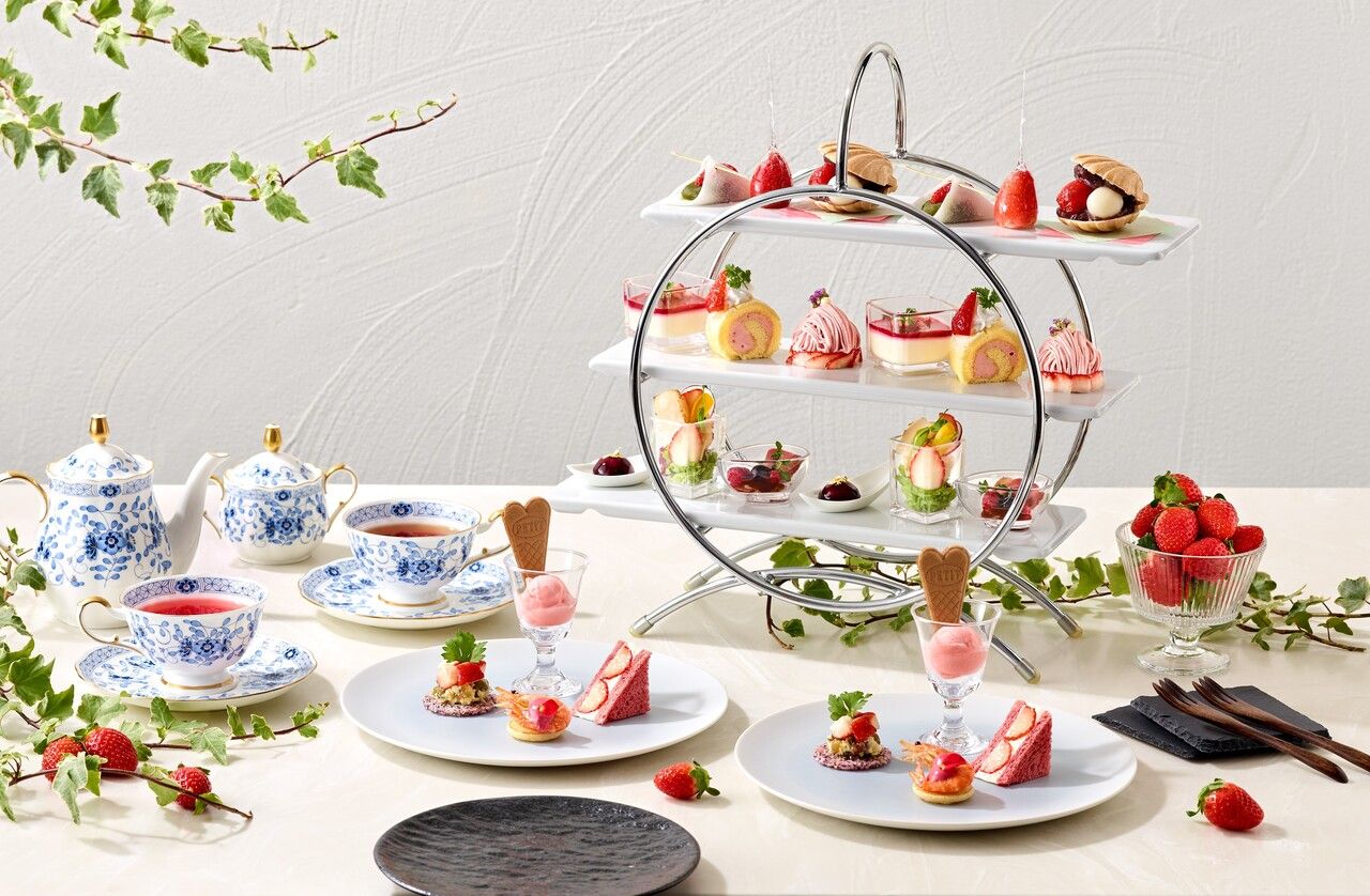 和洋のいちごのアフタヌーンティーセット