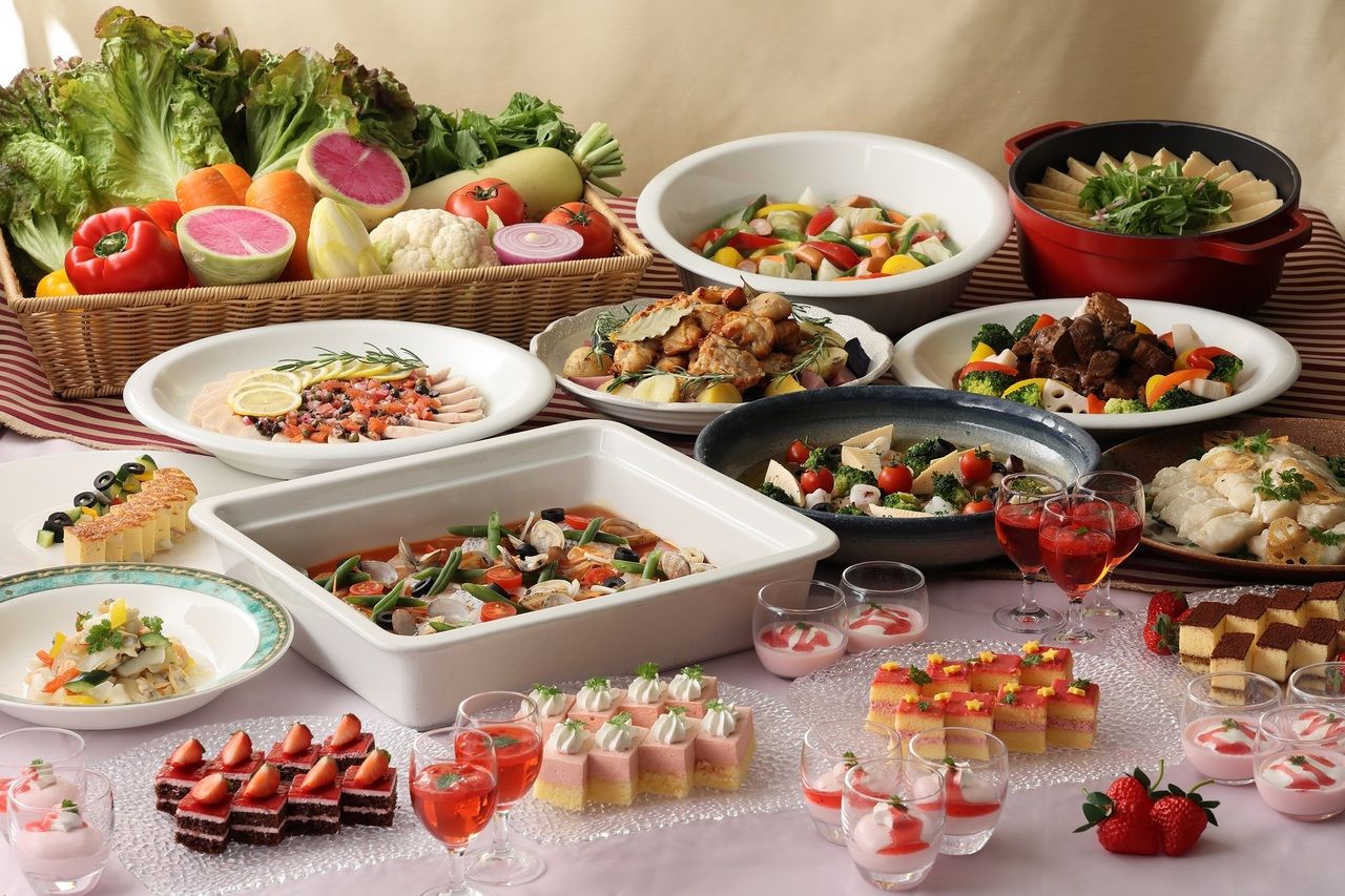 【平日開催/先着5組限定♪豪華牛ステーキ付き】春の訪れを満喫！ランチビュッフェ（2月/3月）～大人～