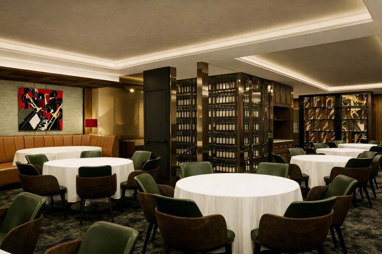 【LUNCH】 Book a table