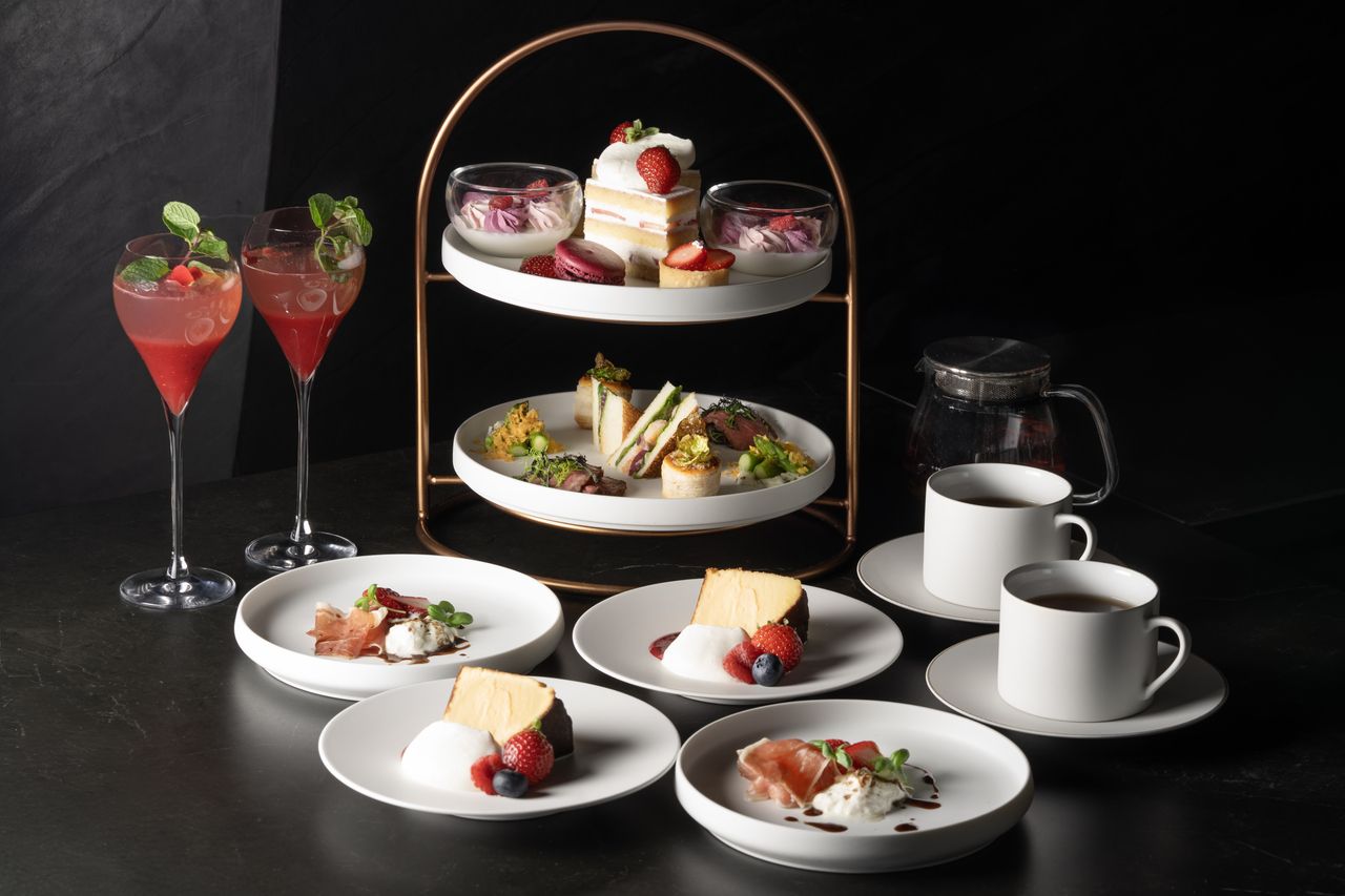 【CAFE | Weekend Table Seating】Strawberry & Berry Afternoon Tea