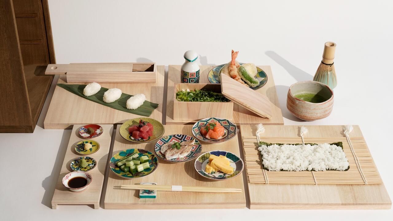 CoilOkamochi Set (Served in a traditional Japanese delivery box)