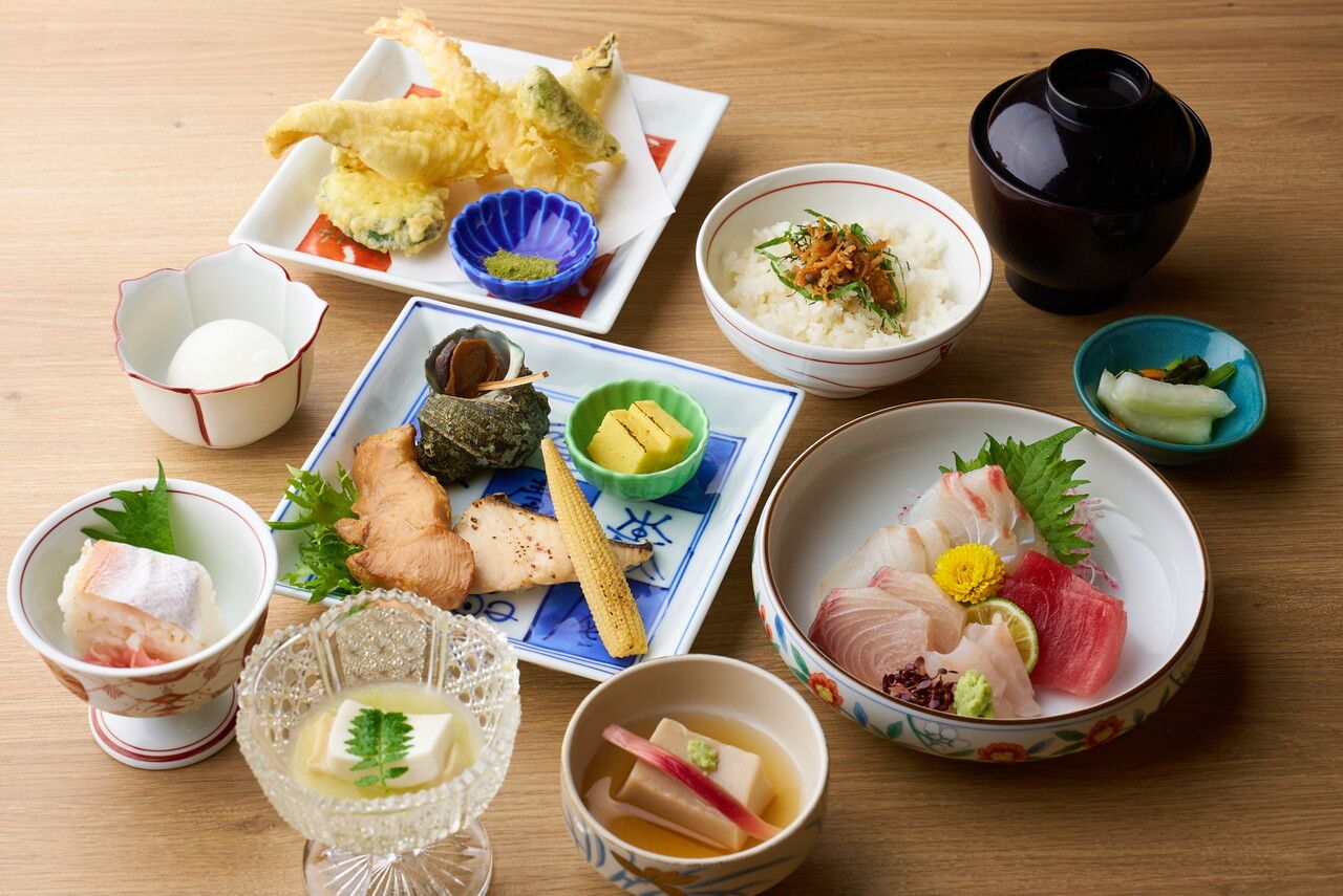 当日ご予約限定！天然旬魚のお造り付き。こ盆おまかせコース