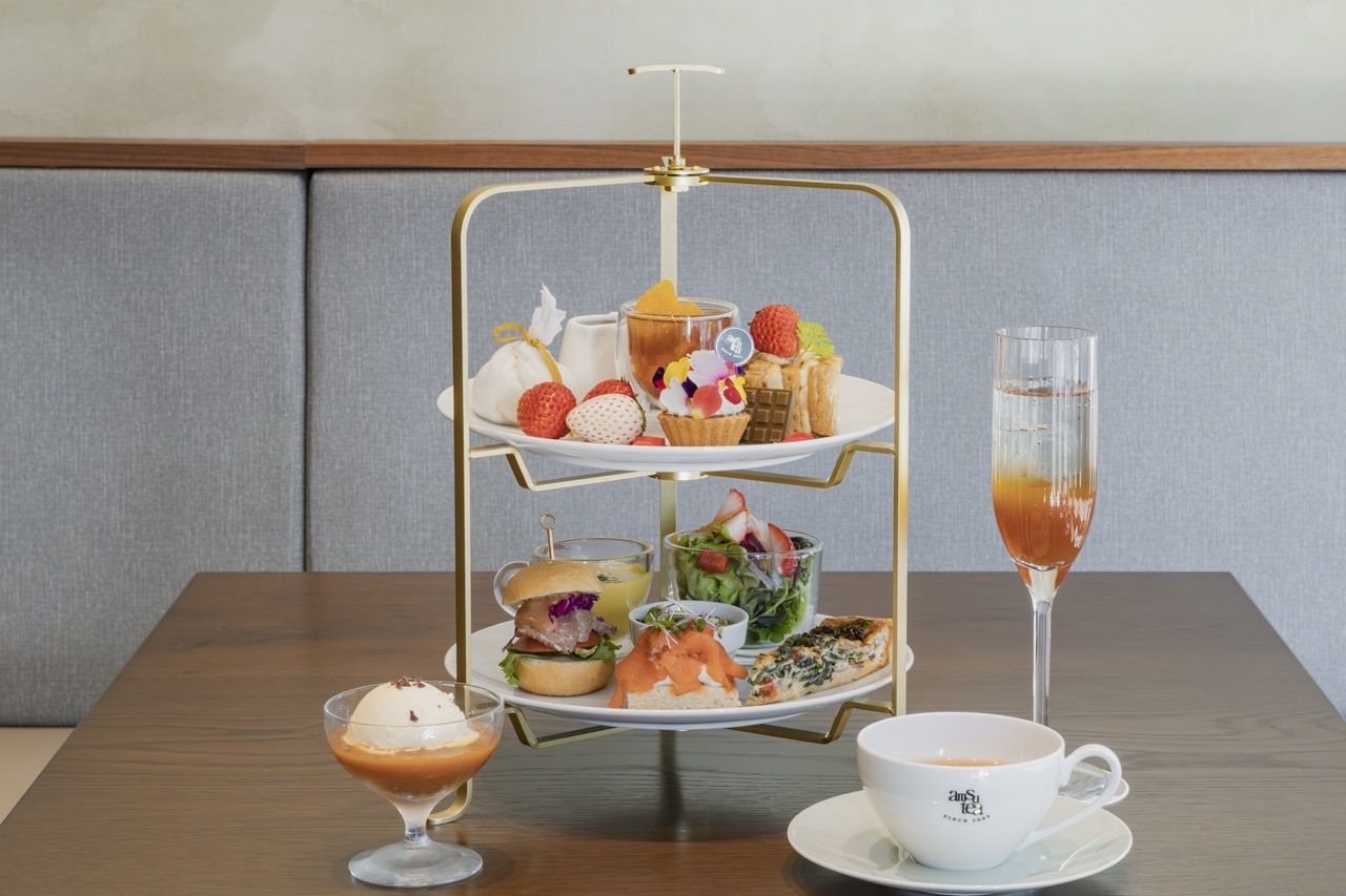 ブルーミング・スプリング・アフタヌーンティーセット (平日 16:00〜)