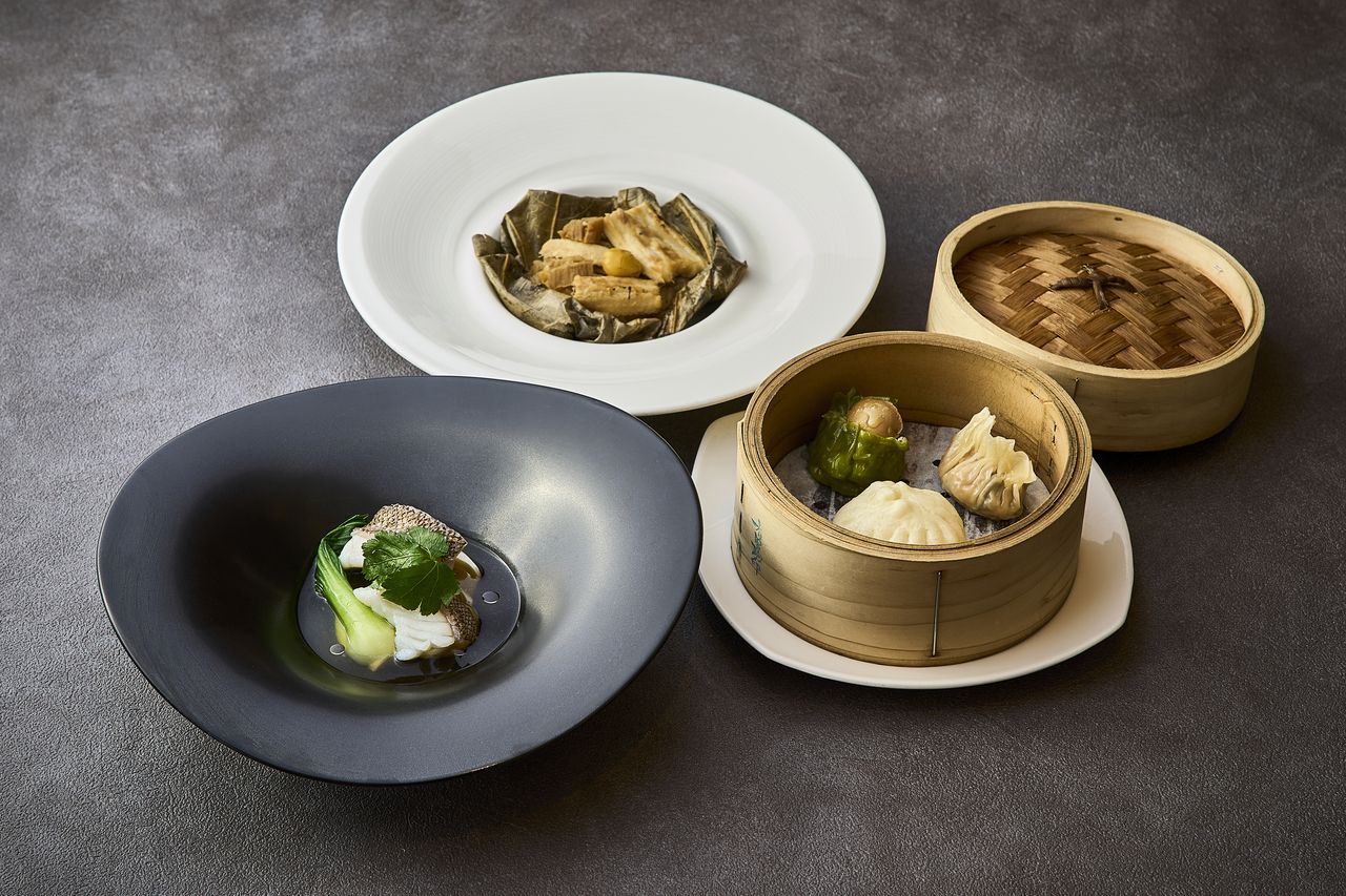Chu-Wen Dinner Course with a complimentary glass of Chinese tea