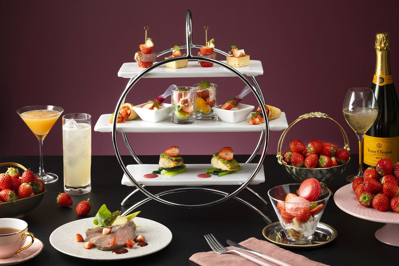  Spring Limited High Tea "STRAWBERRY ESSENCE" ☆ Includes 90 minutes of free flow ☆