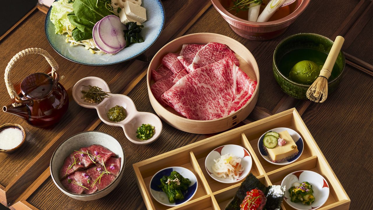 【山笑ふ 特選懐石 松阪牛しゃぶしゃぶコース】会食やハレの日を贅沢に過ごす上質な一席