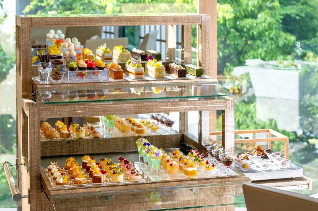 Lunch course ＋【Summer Season Special Dessert Wagon】
