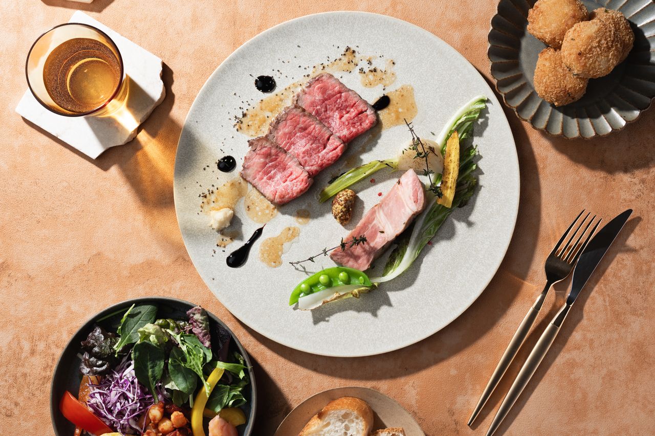 Lunch [Main dish & buffet & drinks]