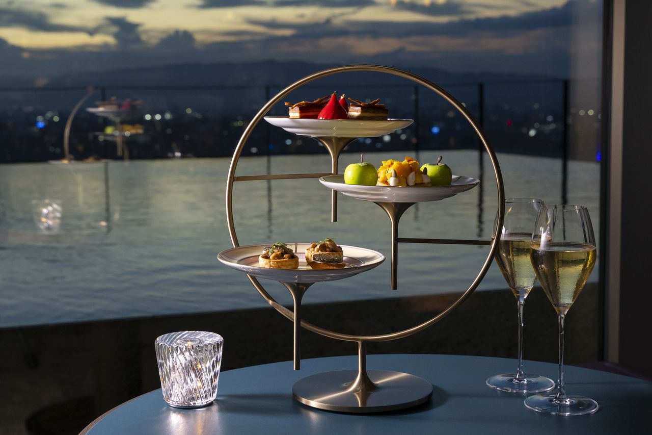 <18:00-20:00> Champagne Evening High Tea - Waldorf Orchard