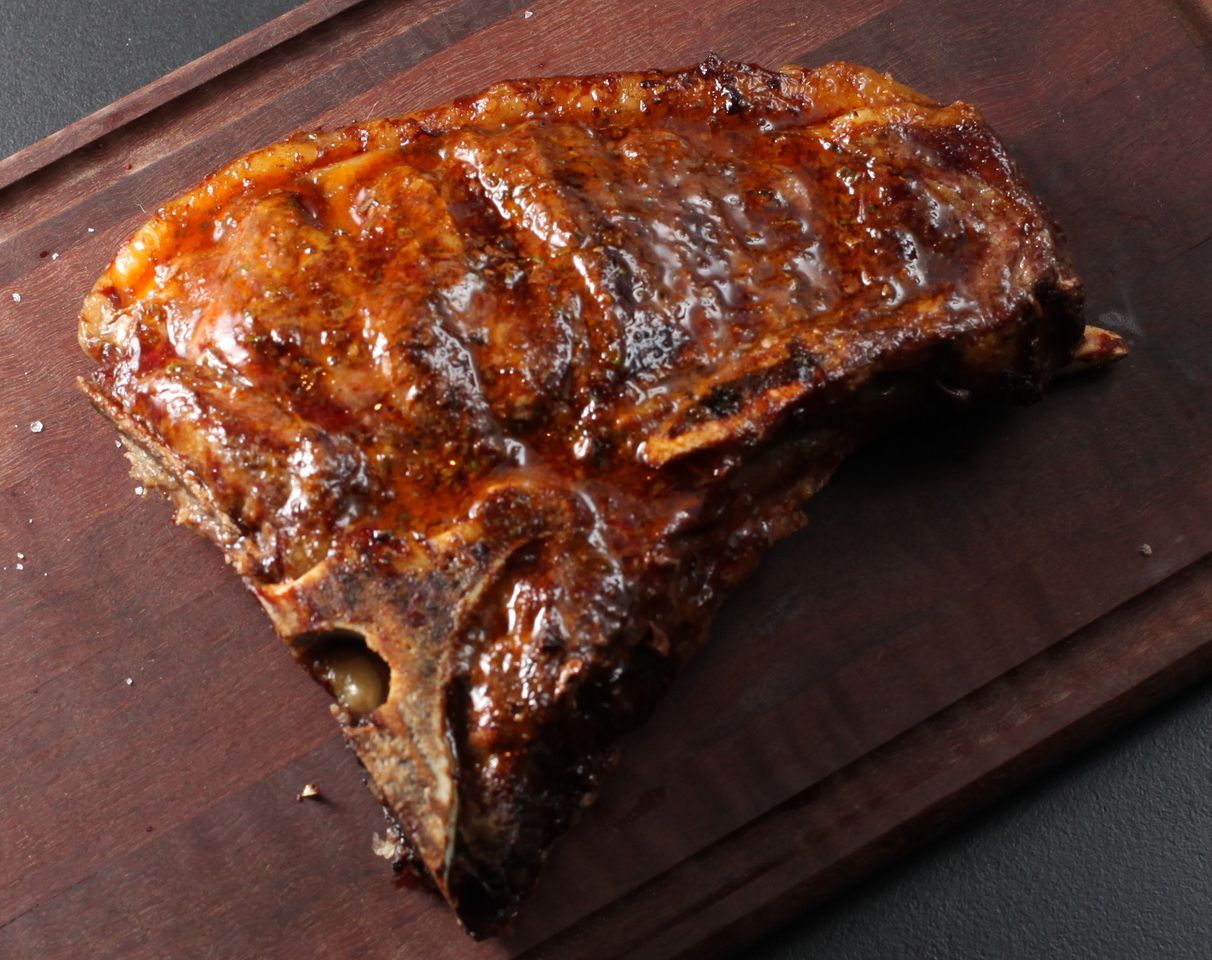 Prato de bife de lombo com 2 horas de bebidas à vontade