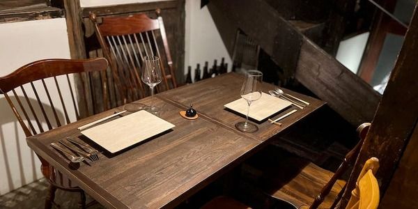 テーブル（2-10名）