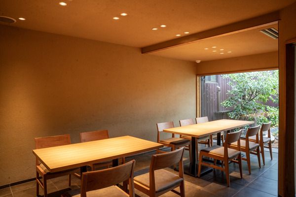 Table seating