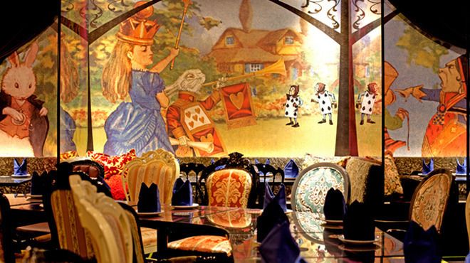 Alice in the country of picture books