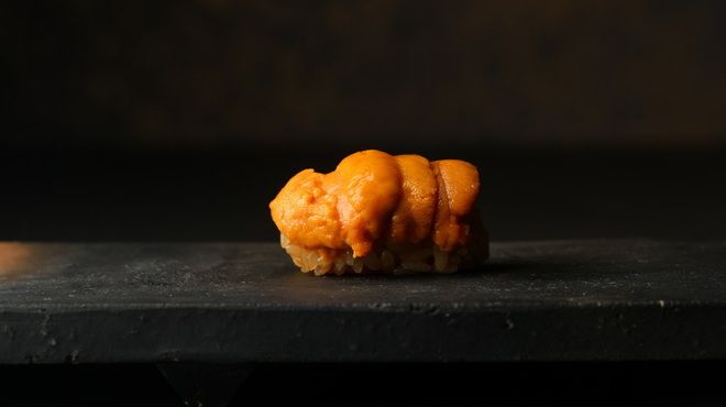 鮨　彩月