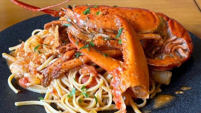 PIZZERIA LEON Tenmabashi store