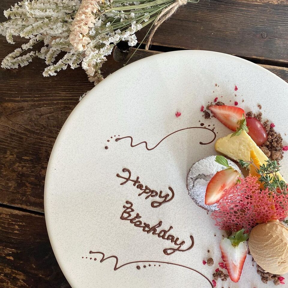 大切な方へのサプライズに★メッセージ付デザートプレート