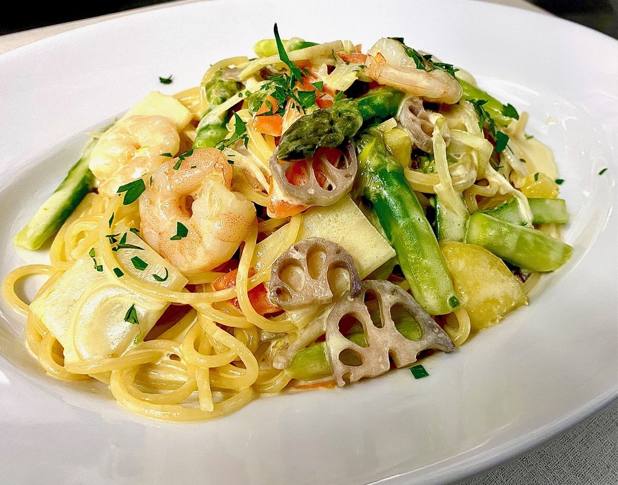 Today's pasta lunch (with salad, bread, coffee or tea)