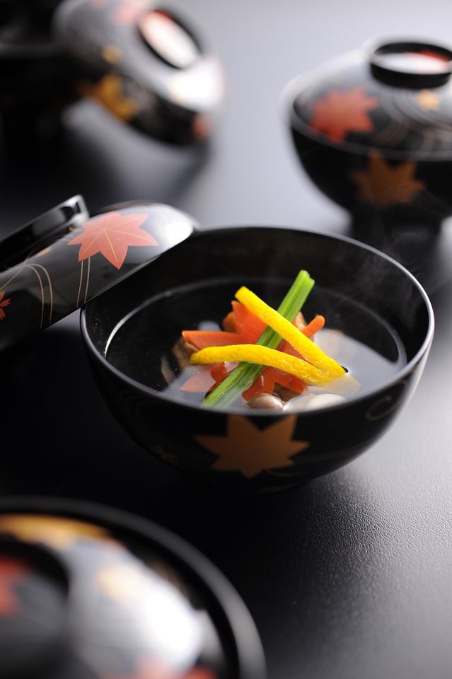 Kaiseki Course Cuisine　JPY 15,000