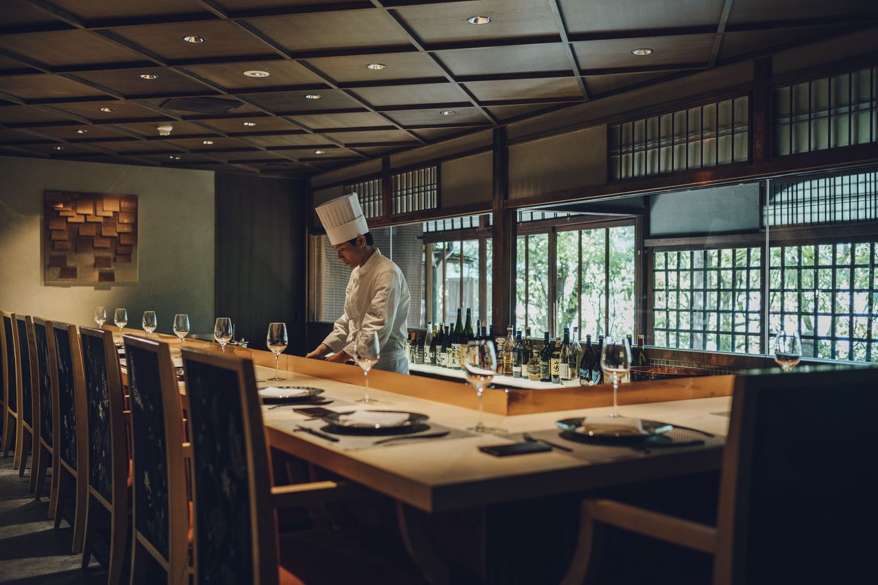 [Glass of champagne included] Premium dinner total of 7 dishes