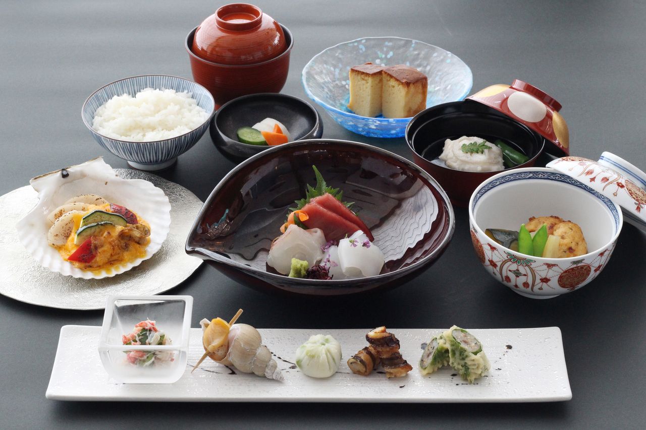 【Seasonal kaiseki】Syakuyaku kaiseki (reservation required)