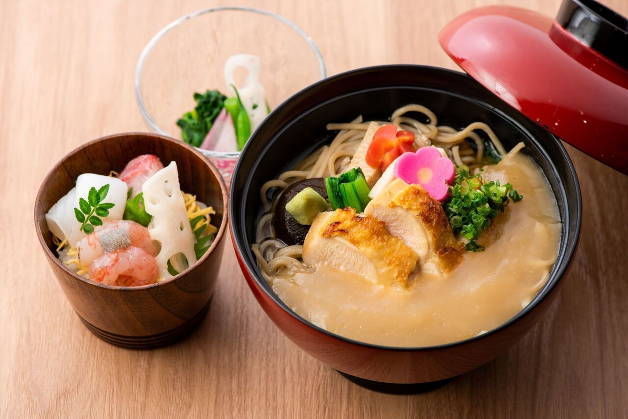 名物じぶそばと小さな海鮮丼