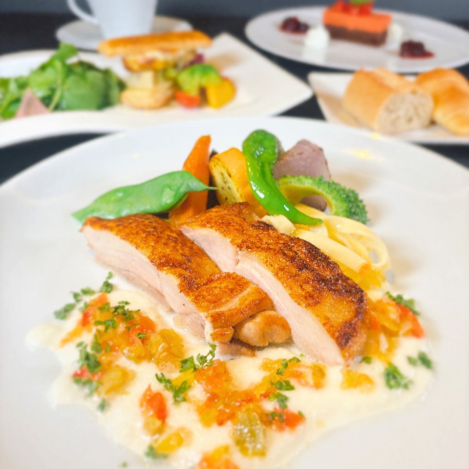 ランチ【Jaune～ジョーヌ～】月替わりランチコース 前菜 スープ メイン デザート 全4品