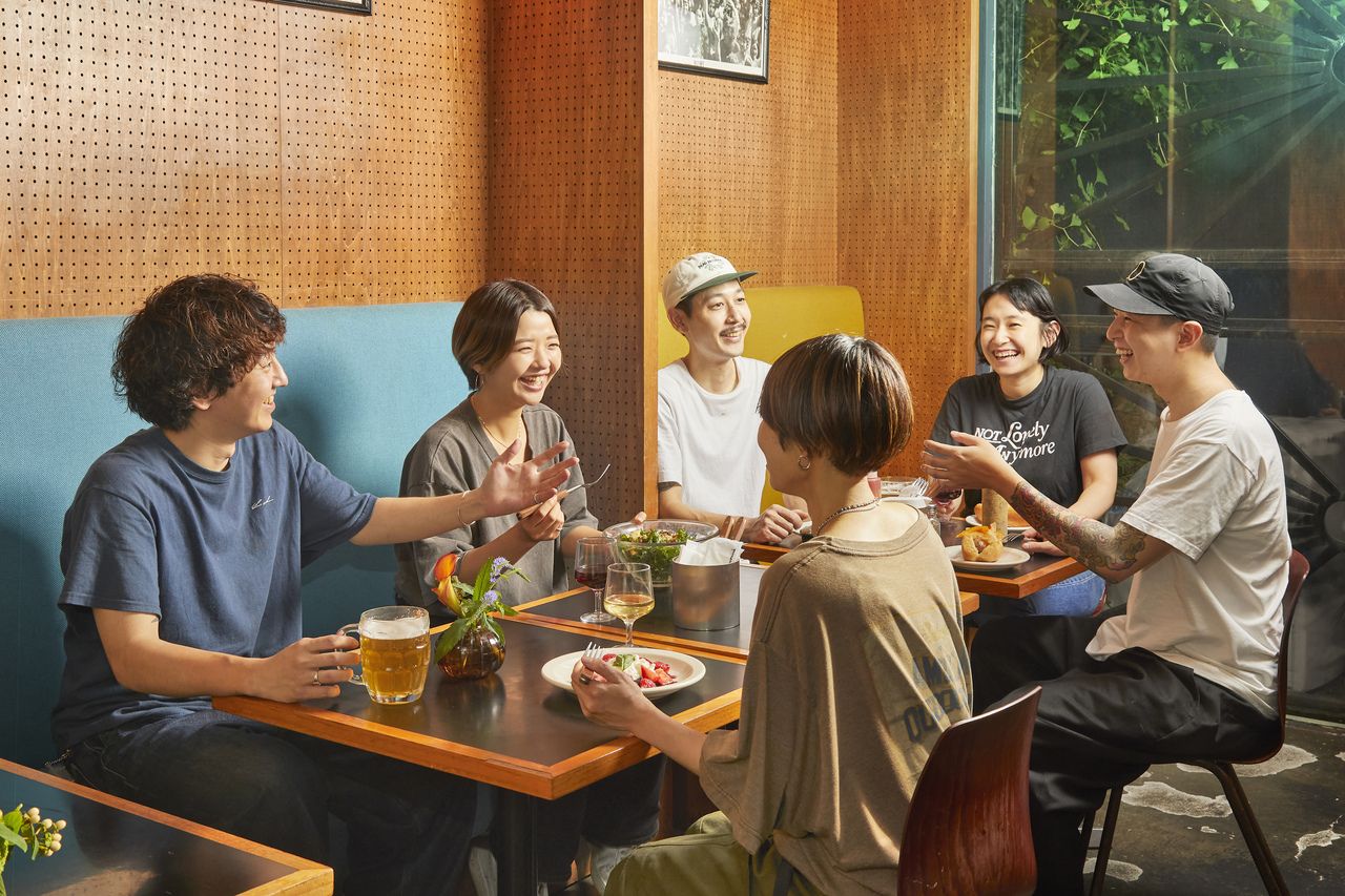 【パーティープラン】サラダ、ポテト、ハンバーガー等＋2時間生ビール含む飲み放題