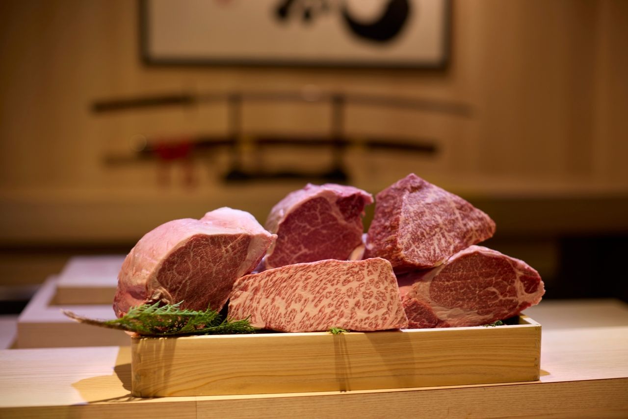②【No Raw Meat】Staircase&Steak 7000