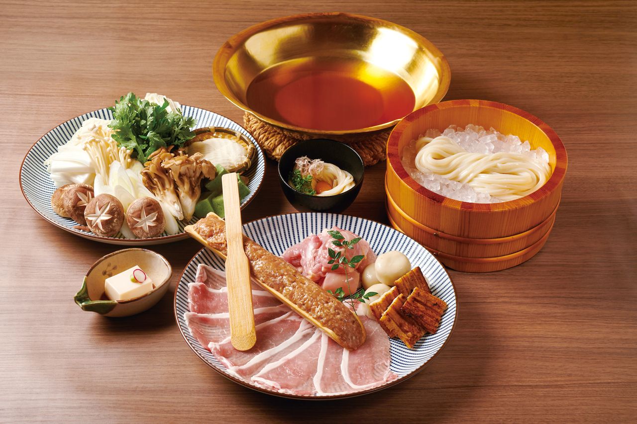 Udon noodle hot pot (4,500 yen)