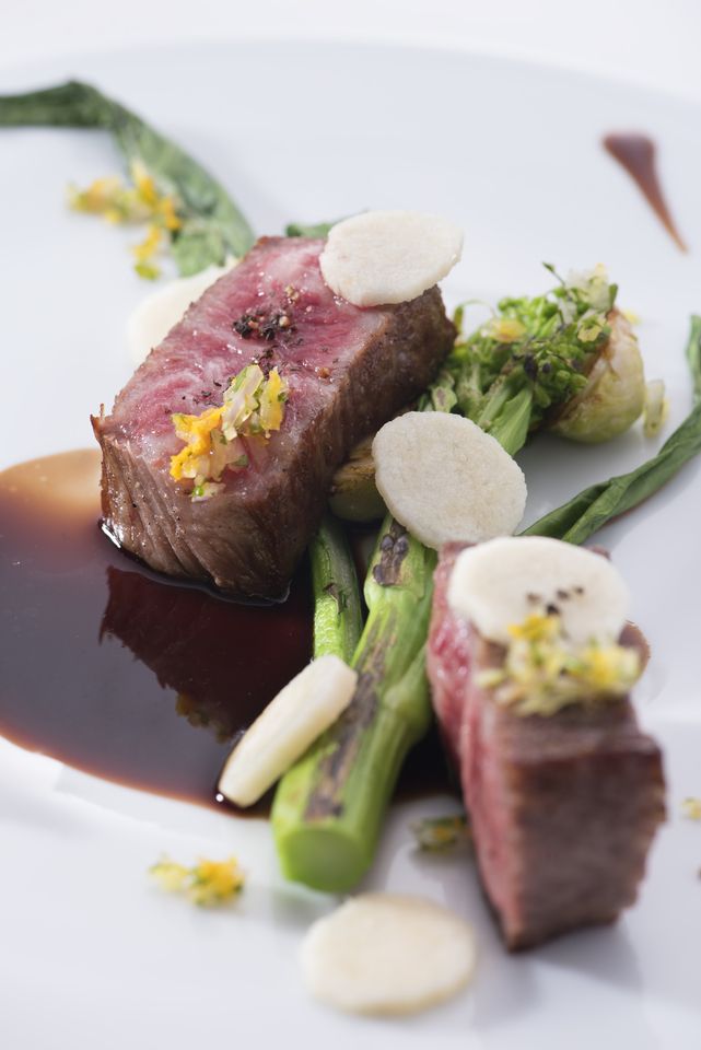 《 QUEUE DE LAPIN 》 メインは信州プレミアム牛