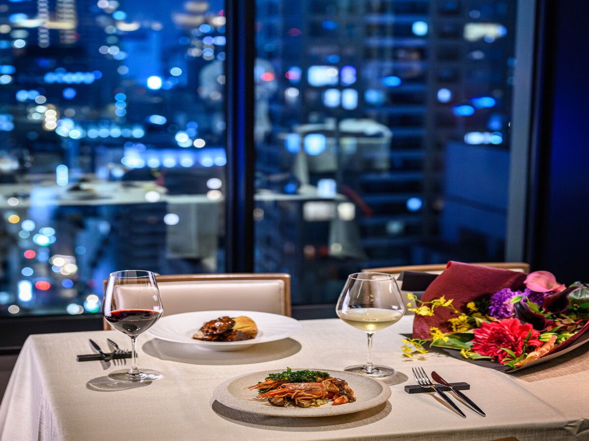 【窓側席確約ディナーコース】黒毛和牛やフォアグラなど全10皿