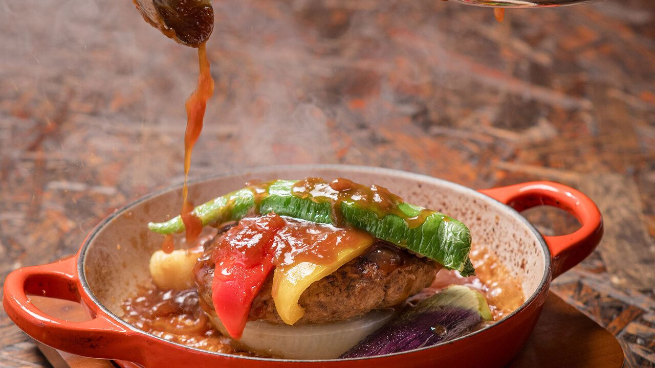 【1日10食限定】ホテル特製近江牛ハンバーグ ~オニオンソース~