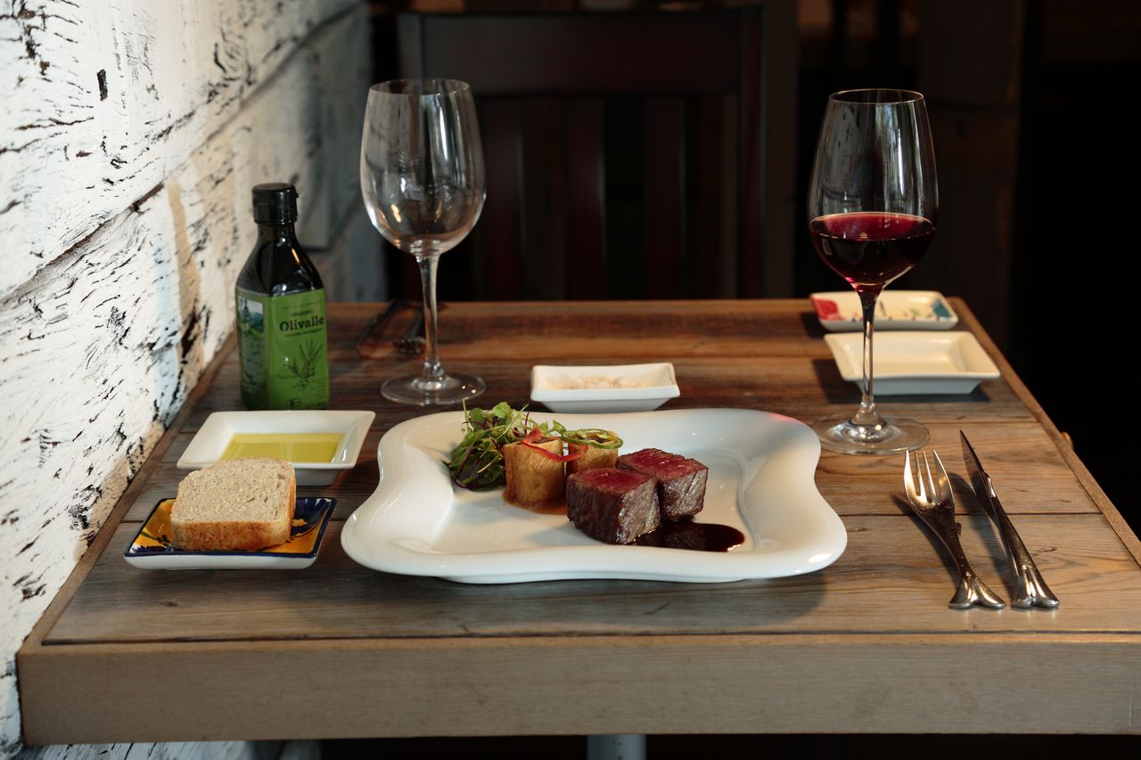 8접시 계절의 엄선 미식 플랜 ￥12,000(부가세 포함)