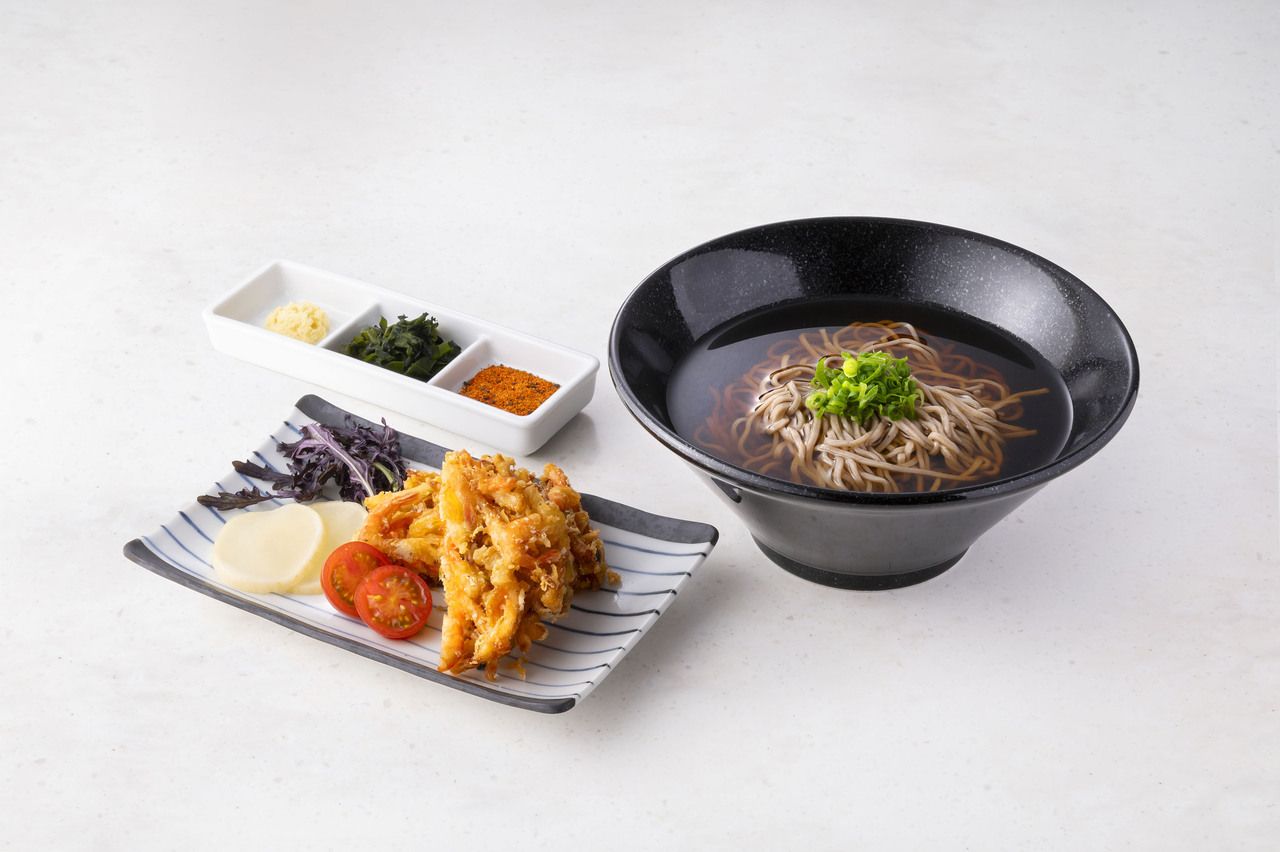 Soba/udon set (with salad and drink bar)