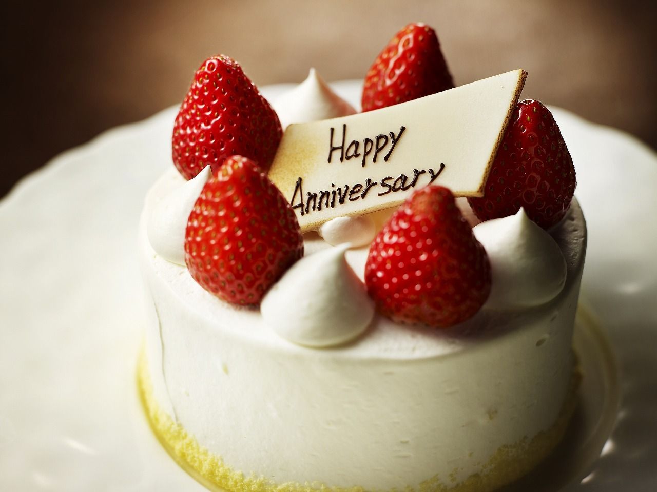 ★Anniversary Cake★ [Strawberry sponge cake 12cm] +4,000 yen