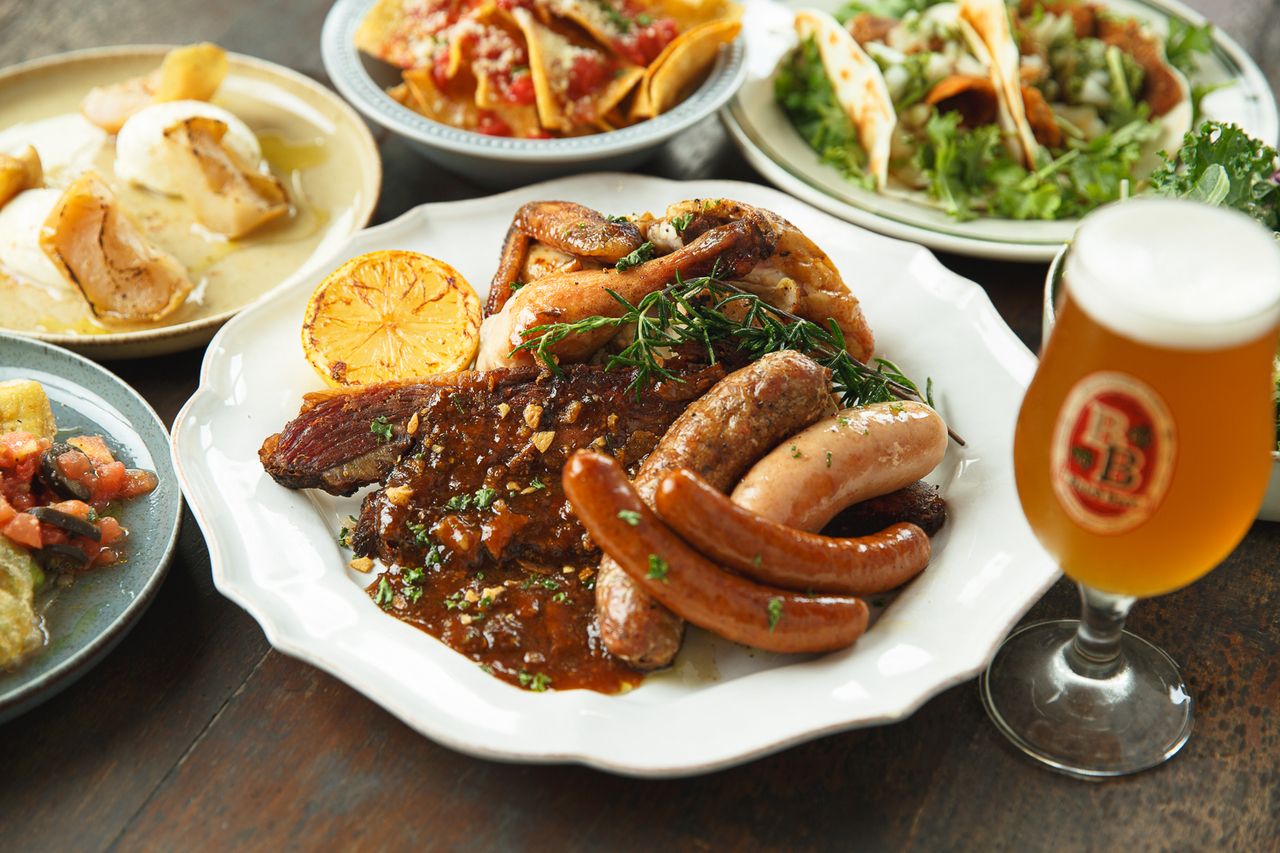 [Dinner] [Food only] "Beef brisket & roast chicken" meat platter & pasta course