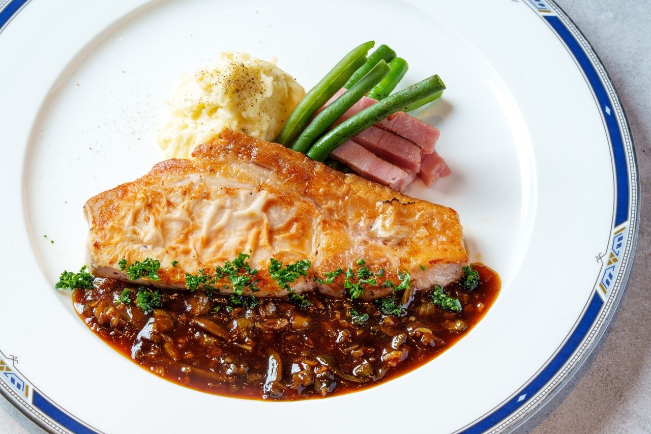 "Meat Dish"  with all you can drink beverages