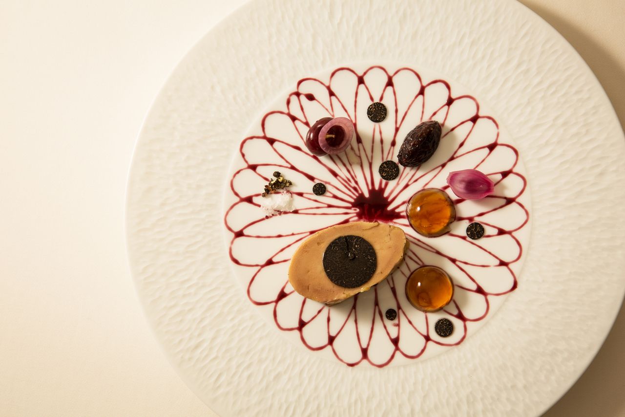 Déjeuner MenuC Prefix · Lunch menu (Amuse · Appetizer · Soup · Fish dish · Granite · Meat dish · Fromage · Avan · * Descale · Cafe and sweets) * You can choose your preference from several kinds.