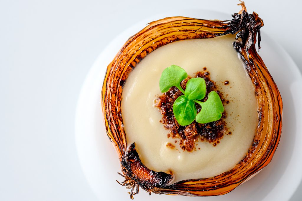 【Xmas2025】女性が喜ぶ、可愛いデザートを含めたクリスマス限定贅沢8品コース